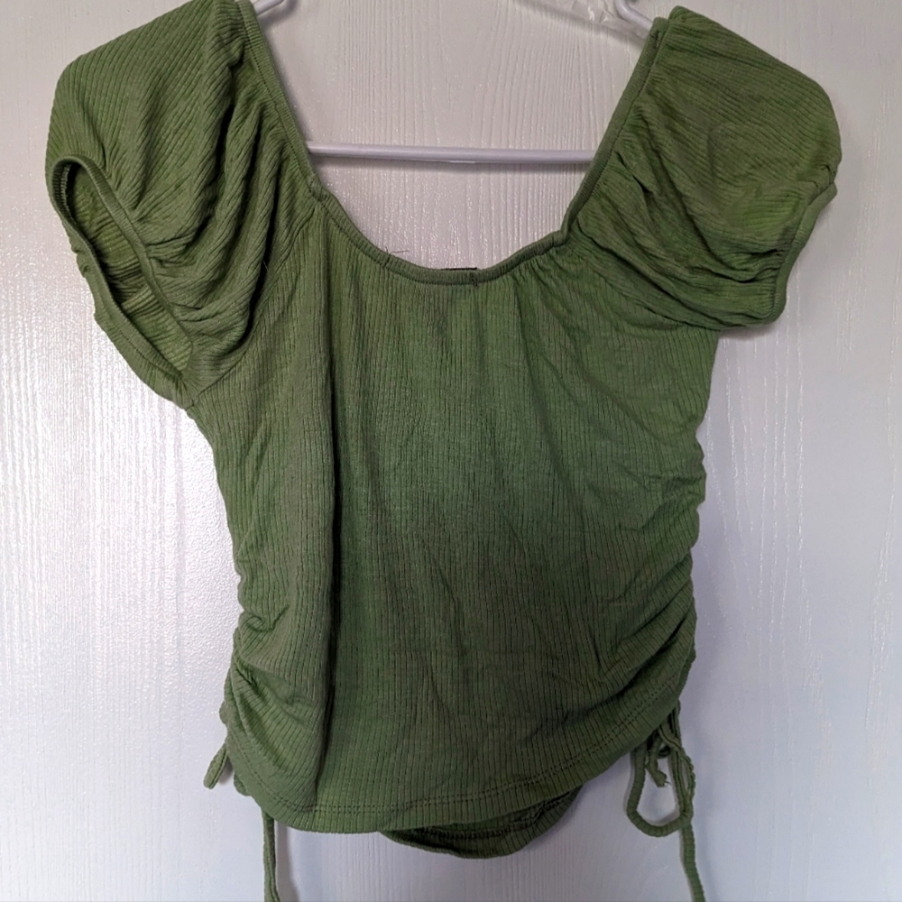 Crop top